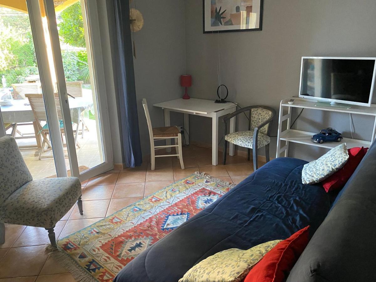 Studio Bord De Piscine Sérignan-du-Comtat Eksteriør bilde
